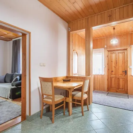 Apartment Apartament Limba